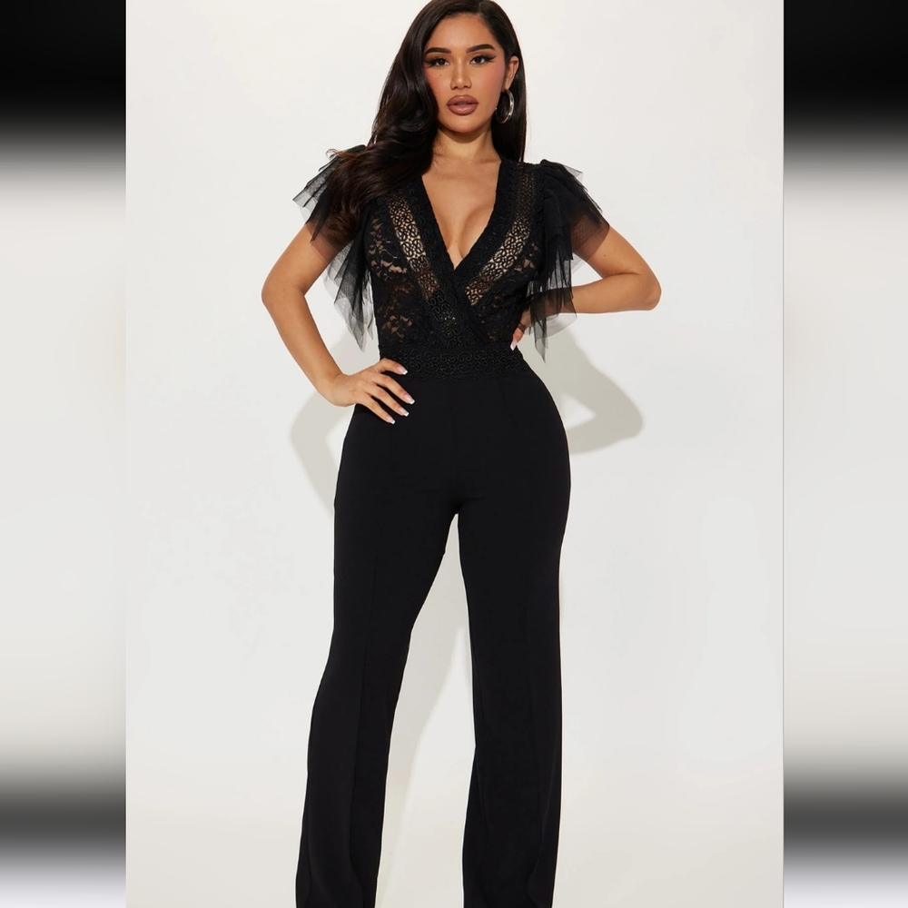 FashionNova don't leave jumpsuit